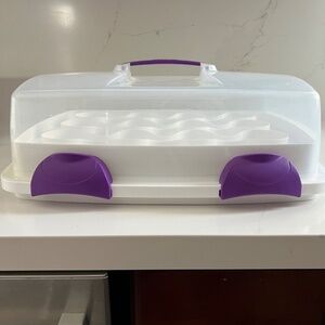 Wilton Cupcake Carrier - 12 or 24pcs